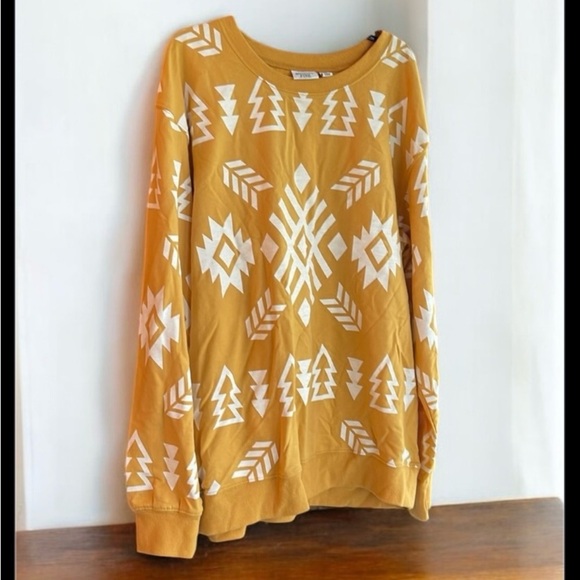Mighty Fine Tops - Mighty Fine Crew neck sweatshirt Aztec print